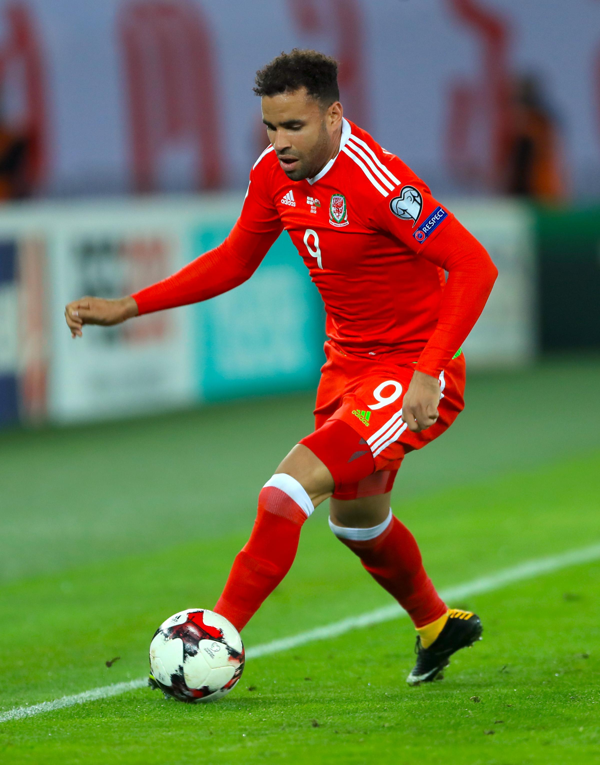 Ex Southend United Loanee Hal Robson Kanu Announces International Retirement Echo